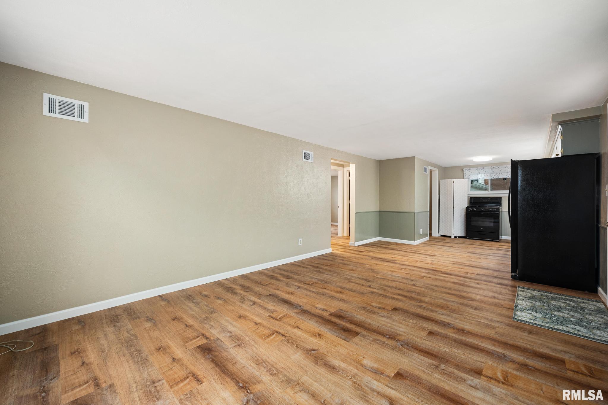 122 South Chestnut Street Tremont, IL 61568 - Photo 7 of 21