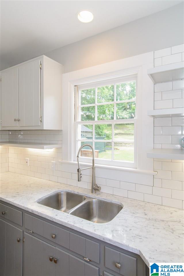 922 Irving Road Birmingham, AL 35209 - Photo 12 of 32