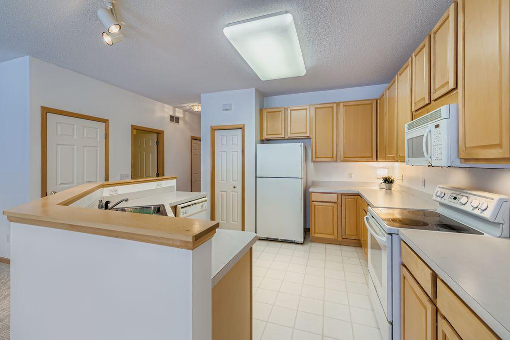 14506 Bloomfield Place Rosemount, MN 55068 - Photo 5 of 28