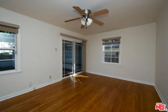 $950,000 | 5260 Parkglen Avenue, Los Angeles, CA 90043