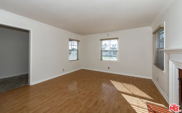 $950,000 | 5260 Parkglen Avenue, Los Angeles, CA 90043