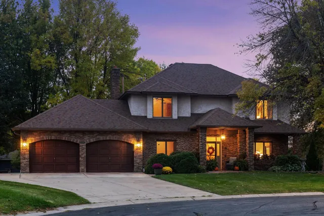 $649,999 | 144 Stacy Circle, Waconia, MN 55387
