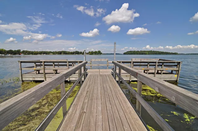 $649,999 | 144 Stacy Circle, Waconia, MN 55387