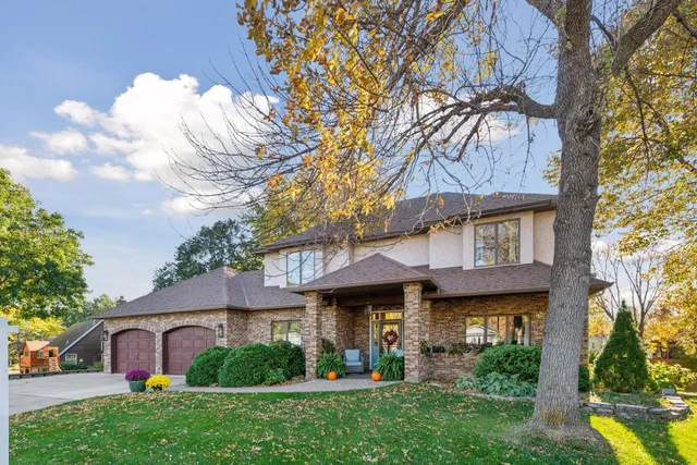 $649,999 | 144 Stacy Circle, Waconia, MN 55387