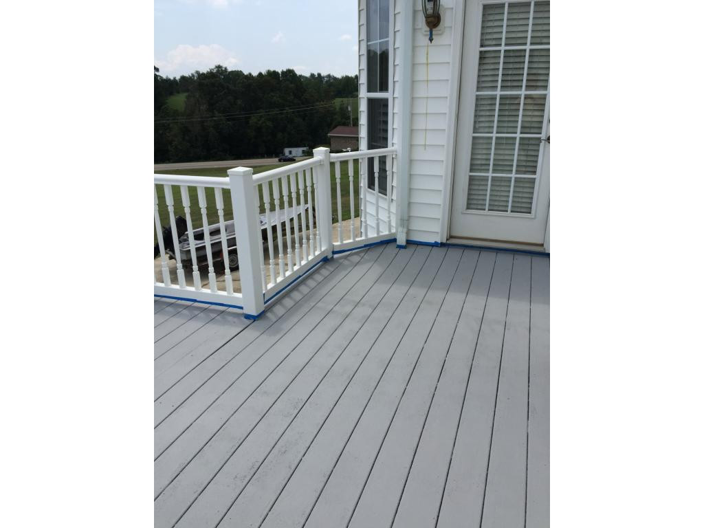 1075 Mt Hebron Road Greeneville, TN 37743 - Photo 18 of 22 Deck on back