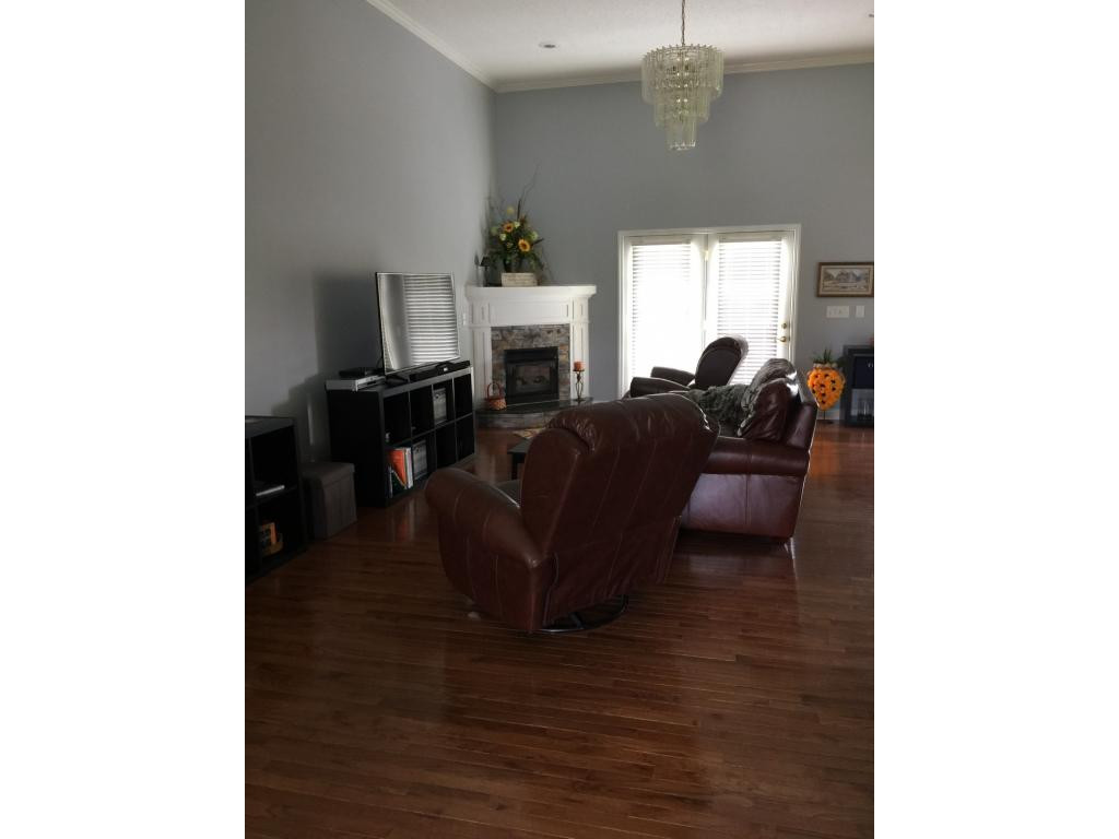 1075 Mt Hebron Road Greeneville, TN 37743 - Photo 5 of 22 Living Room
