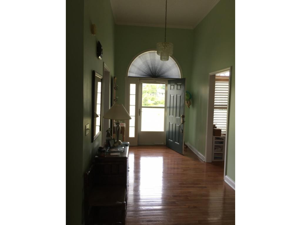 1075 Mt Hebron Road Greeneville, TN 37743 - Photo 7 of 22 Foyer