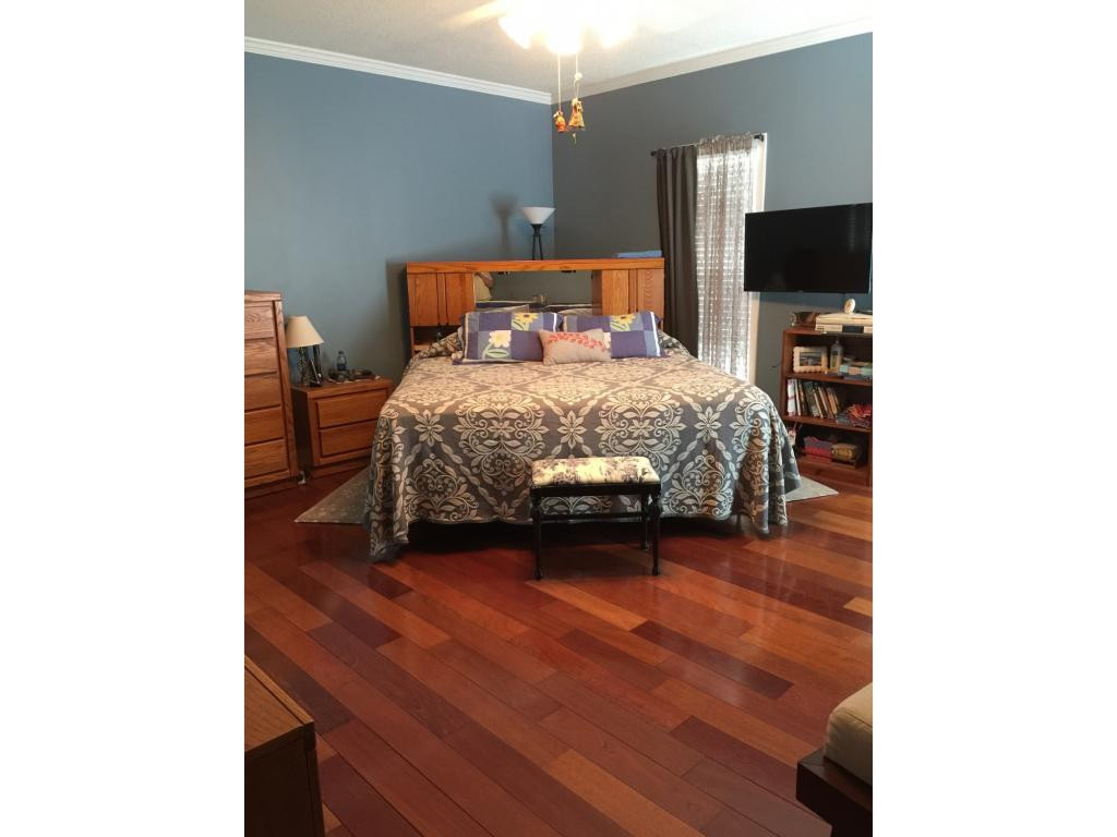 1075 Mt Hebron Road Greeneville, TN 37743 - Photo 10 of 22 Master Bedroom