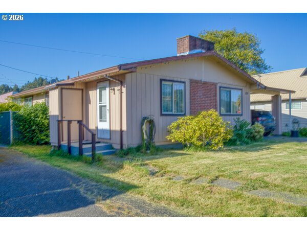 2125 Elm Avenue Reedsport, OR 97467 - Photo 2 of 18