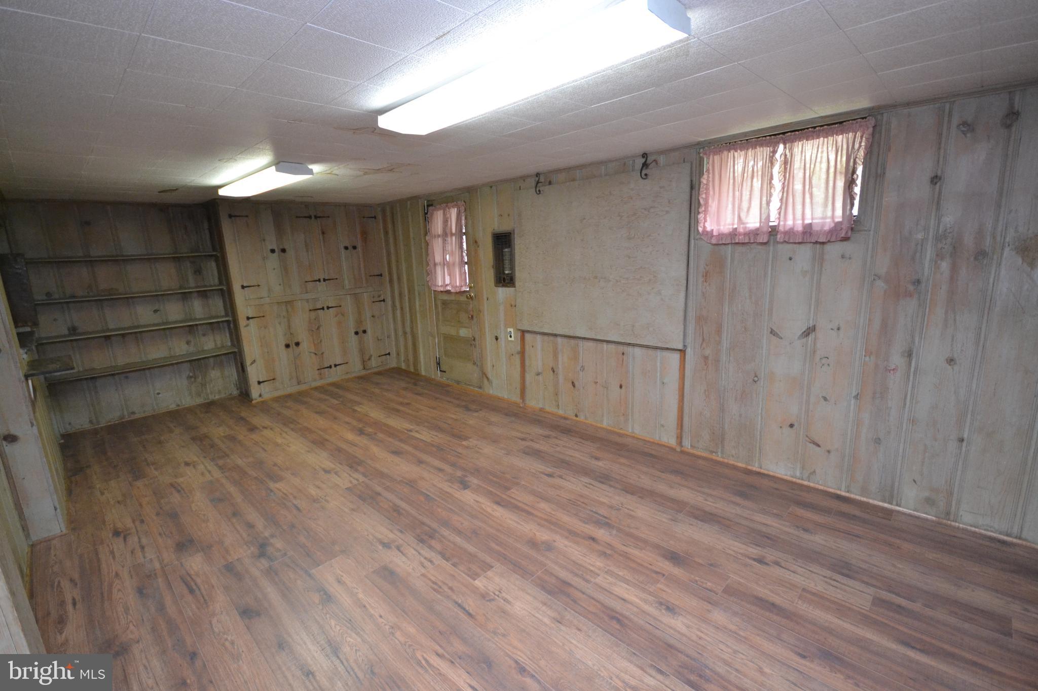 7004 Deerfield Road Baltimore, MD 21208 - Photo 20 of 29 Gallery Image 20