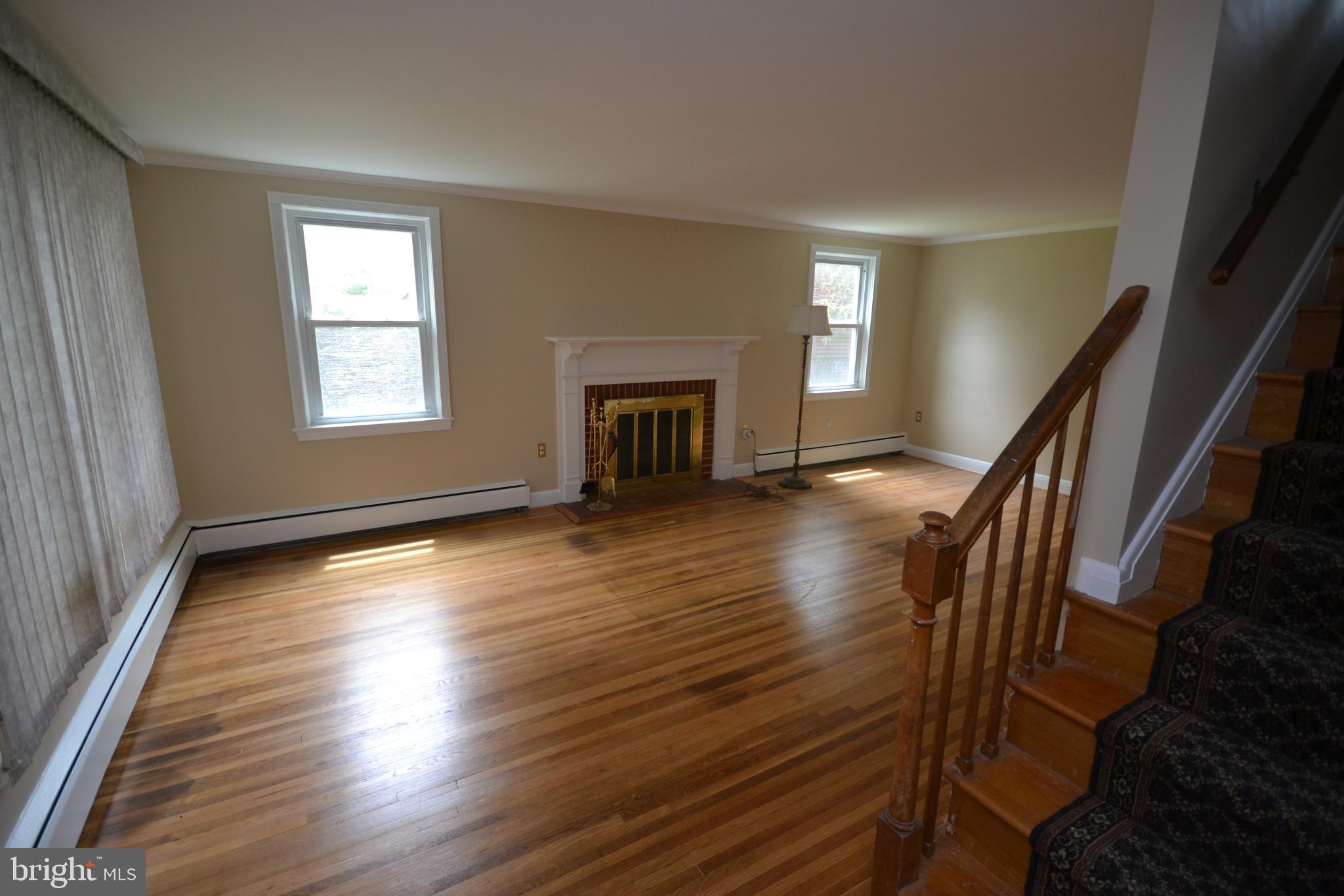 7004 Deerfield Road Baltimore, MD 21208 - Photo 4 of 29 Gallery Image 4