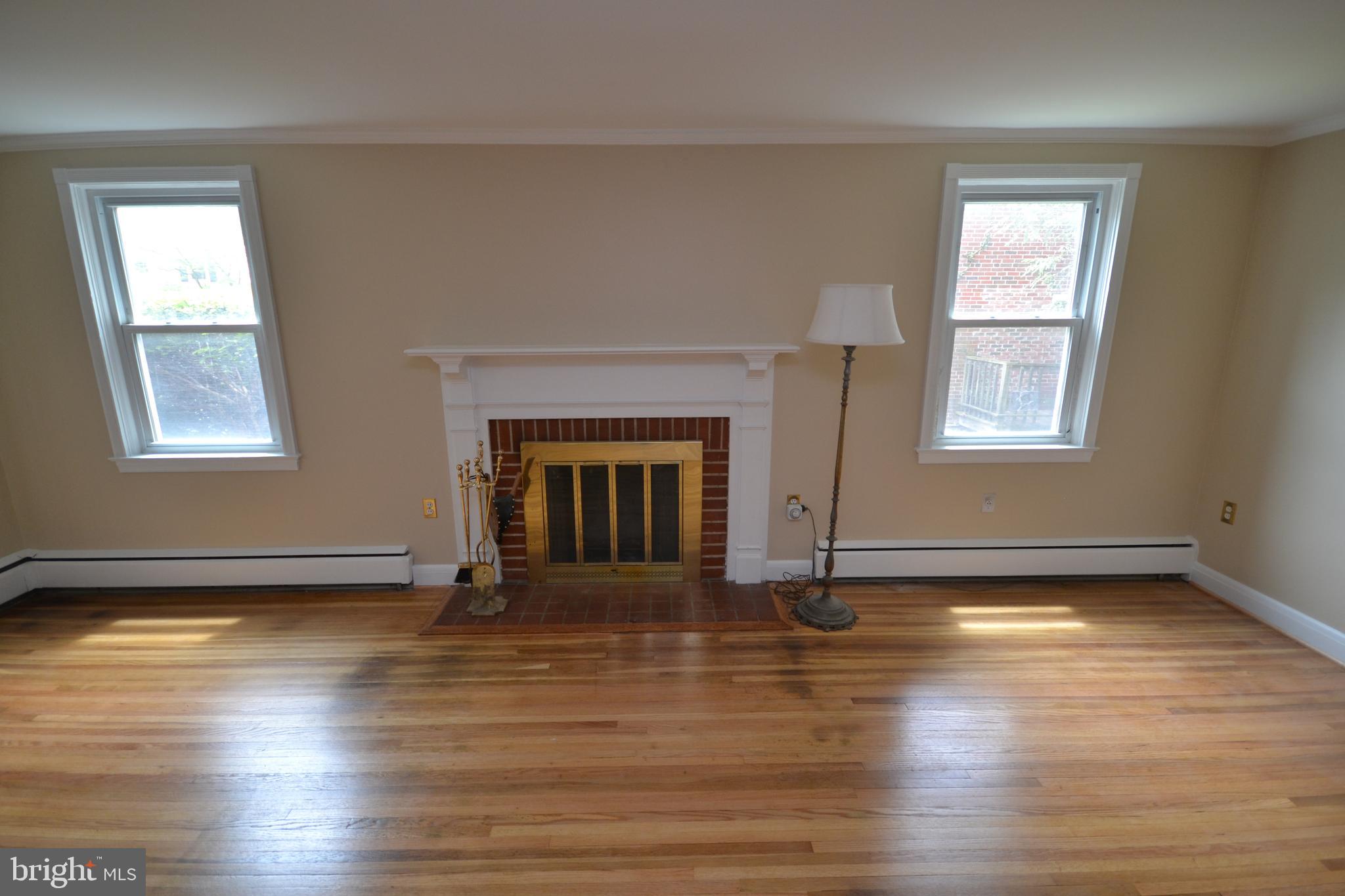 7004 Deerfield Road Baltimore, MD 21208 - Photo 5 of 29 Gallery Image 5