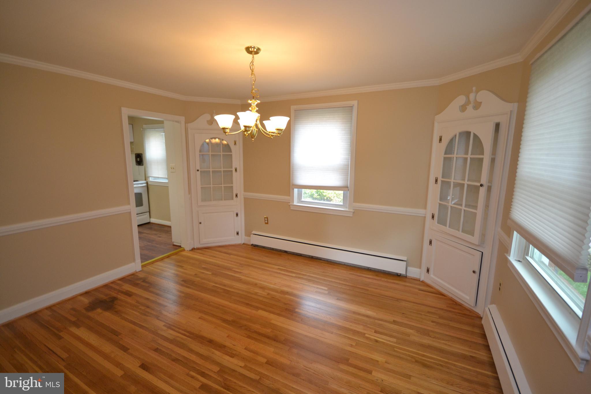7004 Deerfield Road Baltimore, MD 21208 - Photo 6 of 29 Gallery Image 6