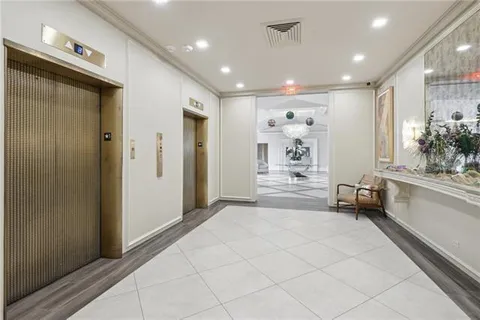 $229,000 | 2100 St Charles Avenue, Unit 7A, New Orleans, LA 70130