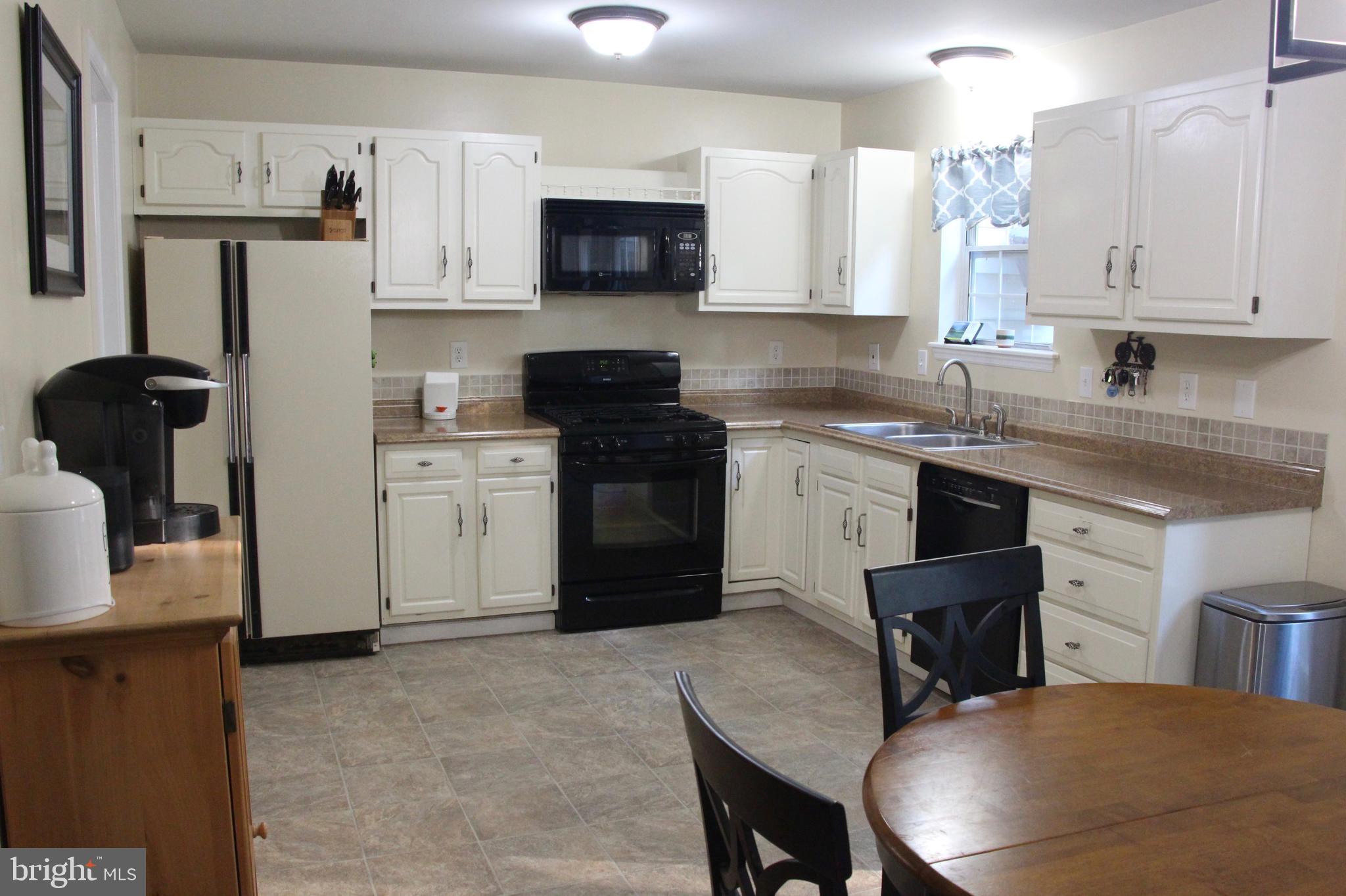 178 Old Hershey Road Elizabethtown, PA 17022 - Photo 6 of 24 Gallery Image 6
