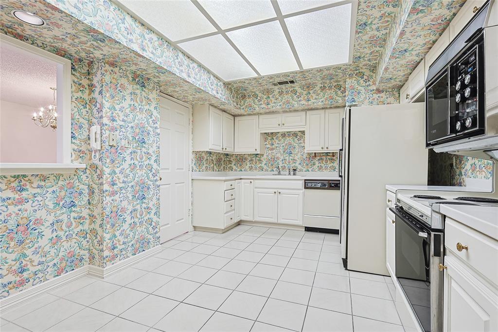 5200 Keller Springs Road, Unit 821 Dallas, TX 75248 - Photo 12 of 30