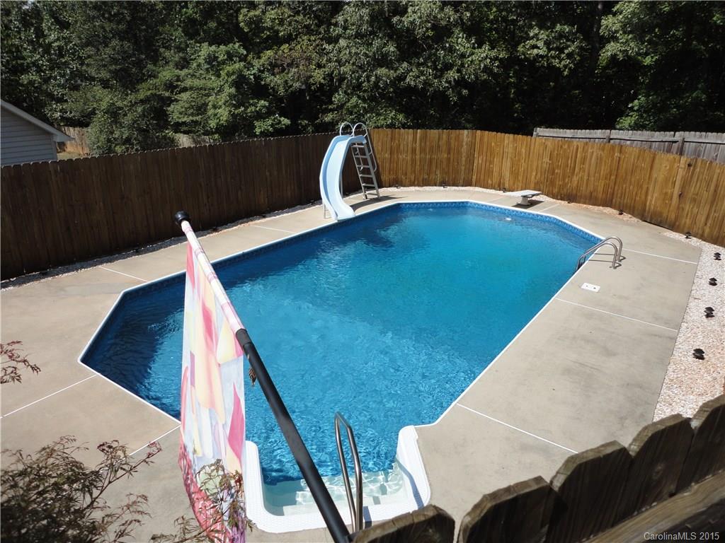 952 Pleasant Ridge Road, Unit 31 Fort Mill, SC 29715 - Photo 21 of 23 a view of outdoor space and deck