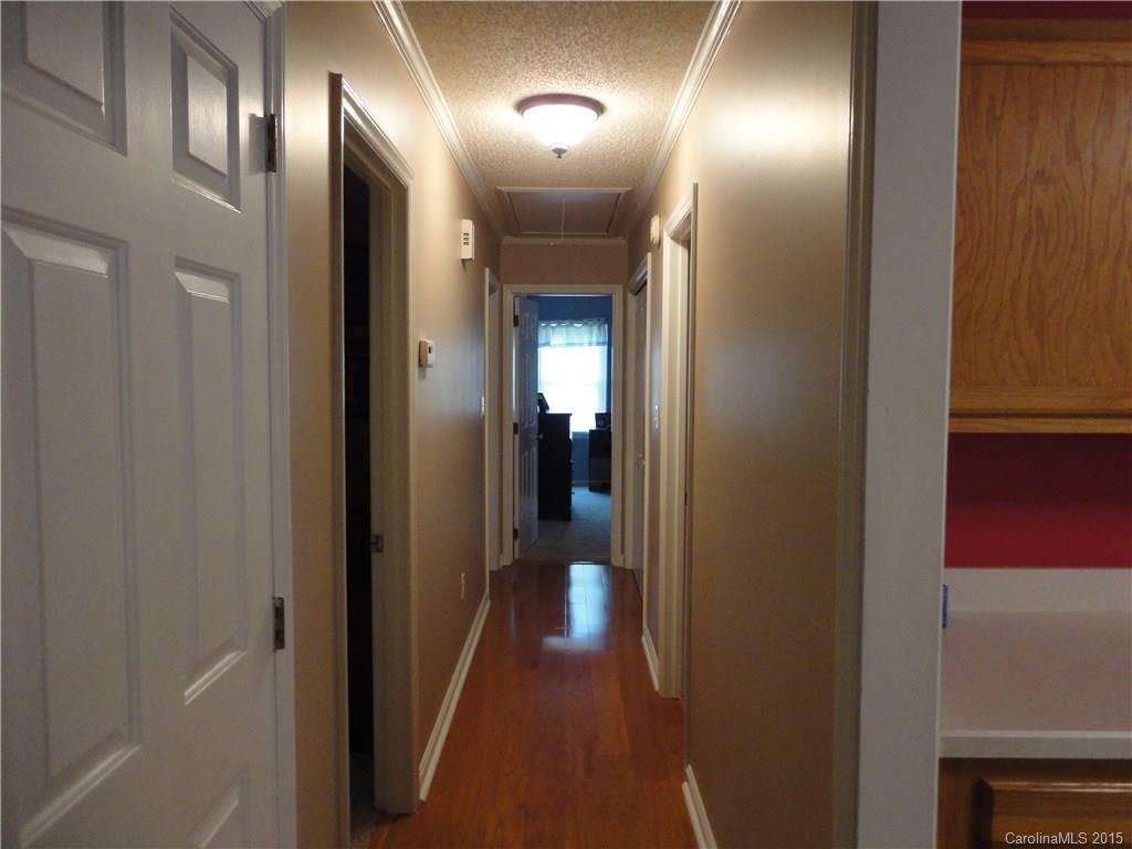 952 Pleasant Ridge Road, Unit 31 Fort Mill, SC 29715 - Photo 4 of 23 a view of hallway