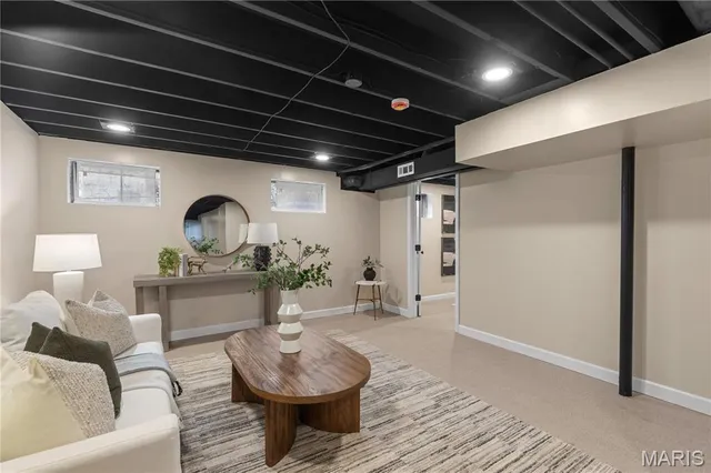 $374,900 | 11 Lost Dutchman Drive, St. Peters, MO 63376