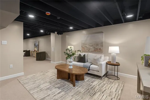 $374,900 | 11 Lost Dutchman Drive, St. Peters, MO 63376