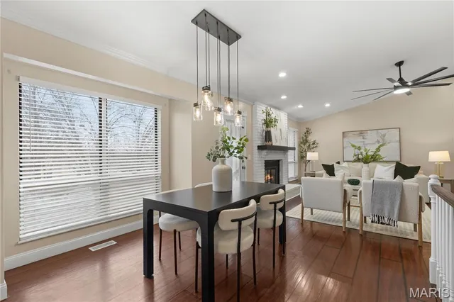 $374,900 | 11 Lost Dutchman Drive, St. Peters, MO 63376