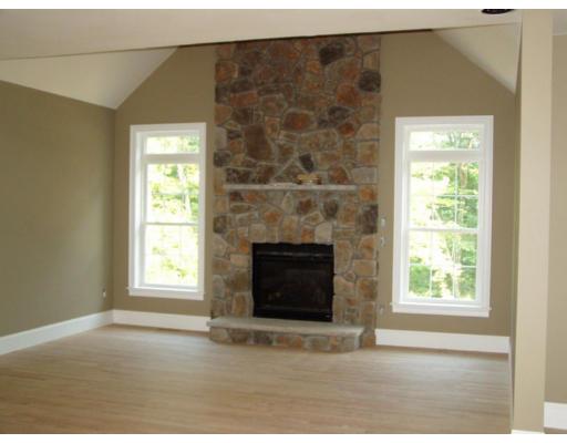 170 Heritage Hill Road Windham, NH 03087 - Photo 7 of 9