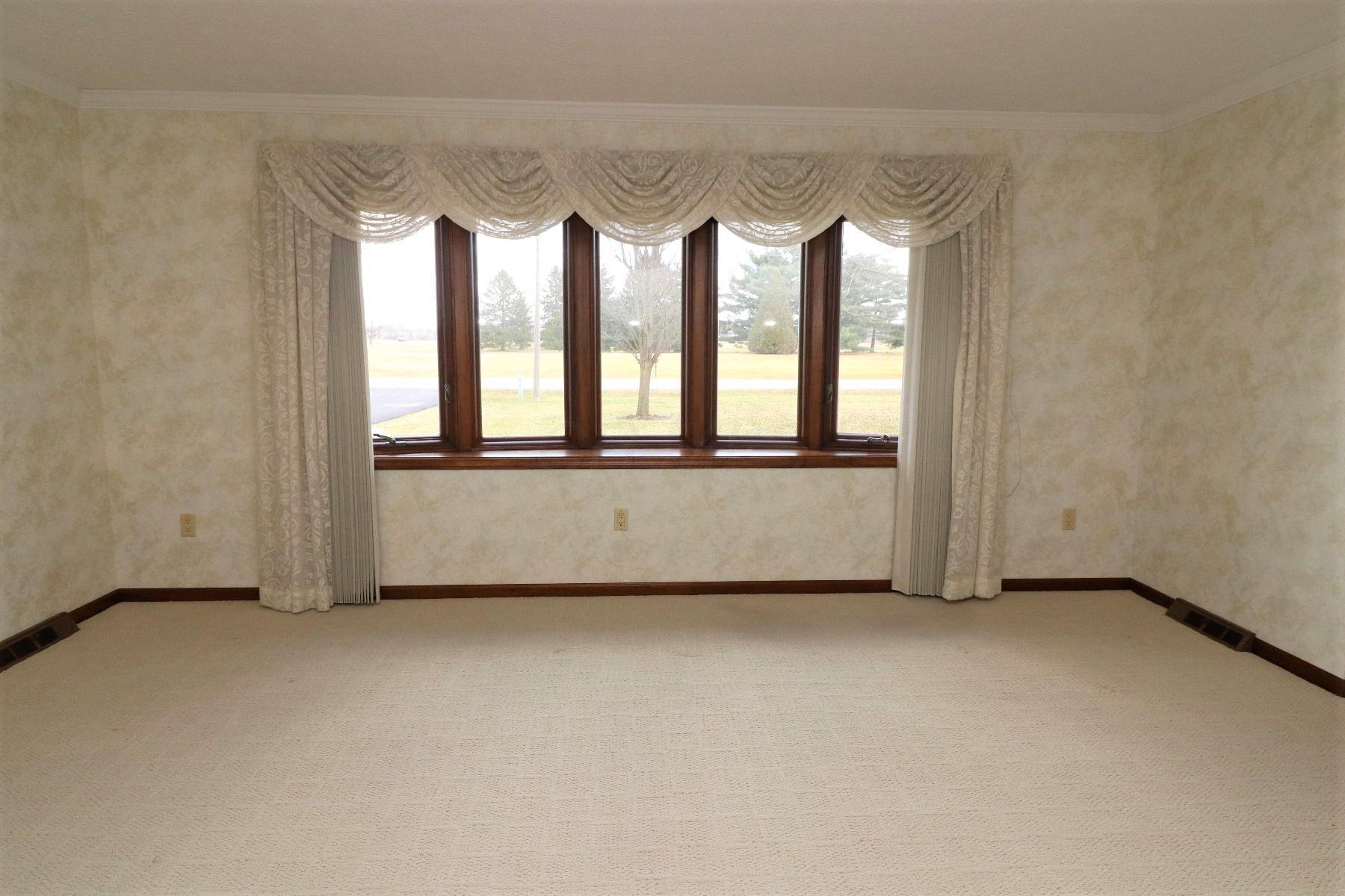 1099 Cole Road Galloway, OH 43119 - Photo 11 of 55 Gallery Image 11