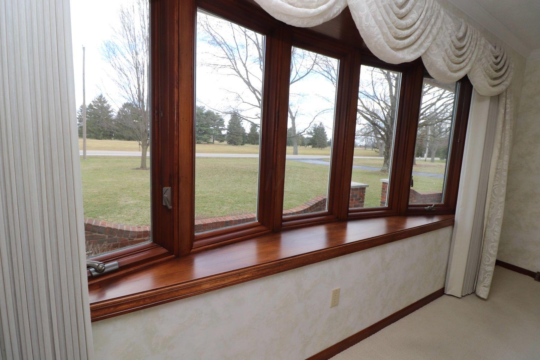1099 Cole Road Galloway, OH 43119 - Photo 12 of 55 Gallery Image 12