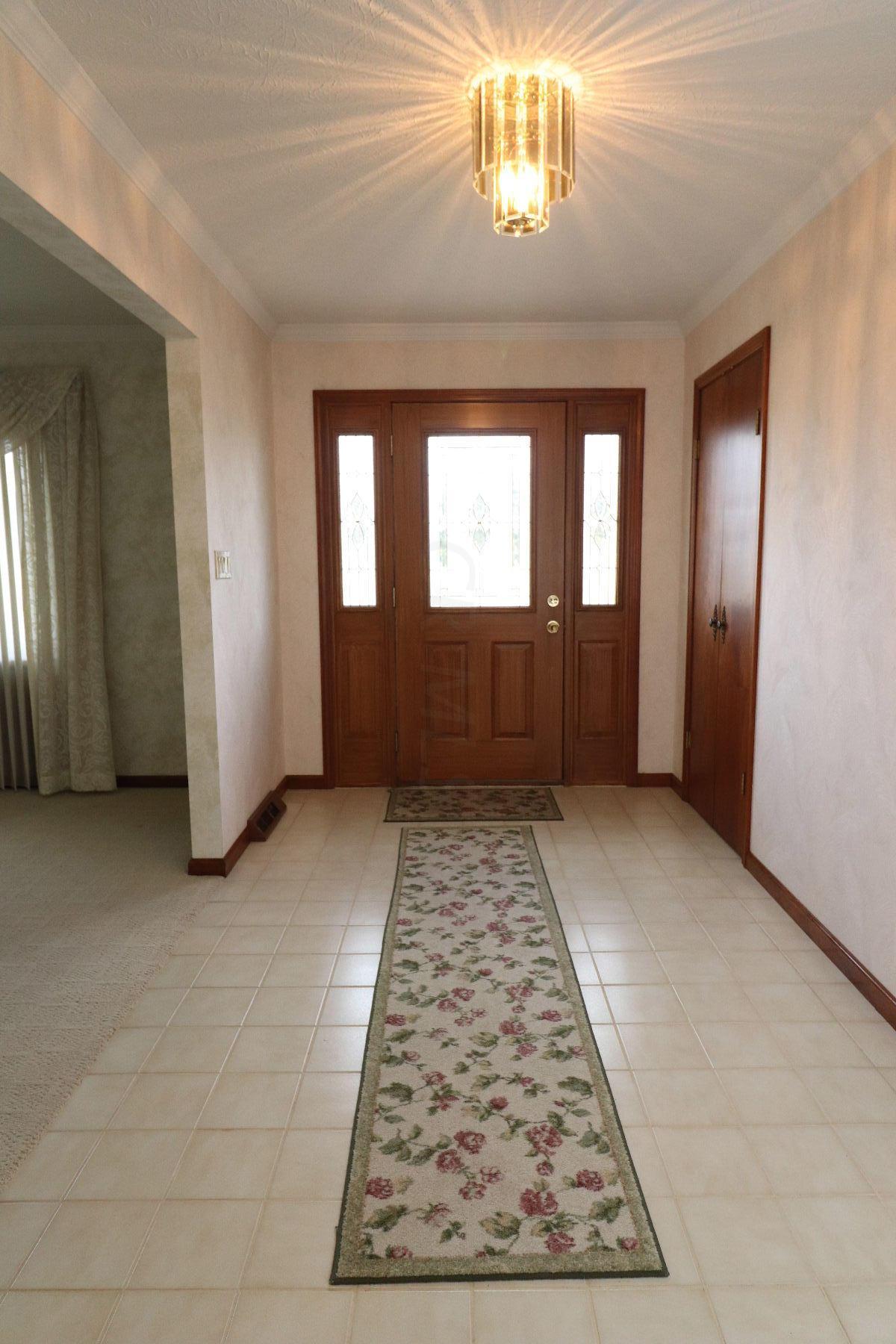 1099 Cole Road Galloway, OH 43119 - Photo 7 of 55 Gallery Image 7