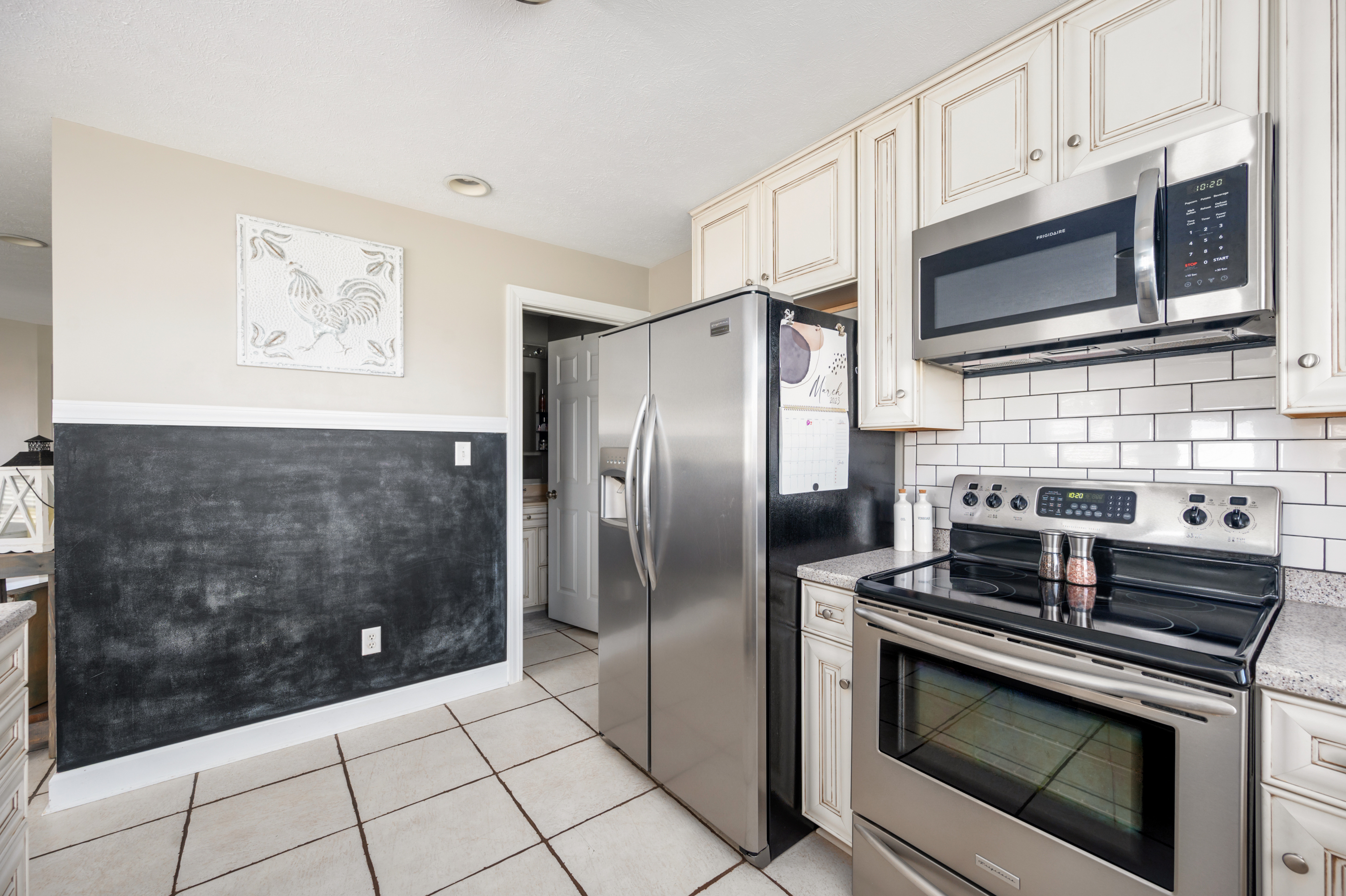 700 North Pendleton Avenue Pendleton, IN 46064 - Photo 13 of 28