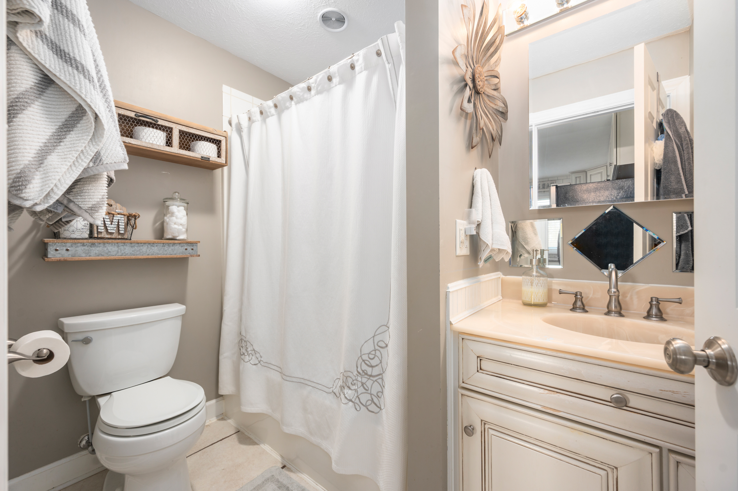 700 North Pendleton Avenue Pendleton, IN 46064 - Photo 21 of 28