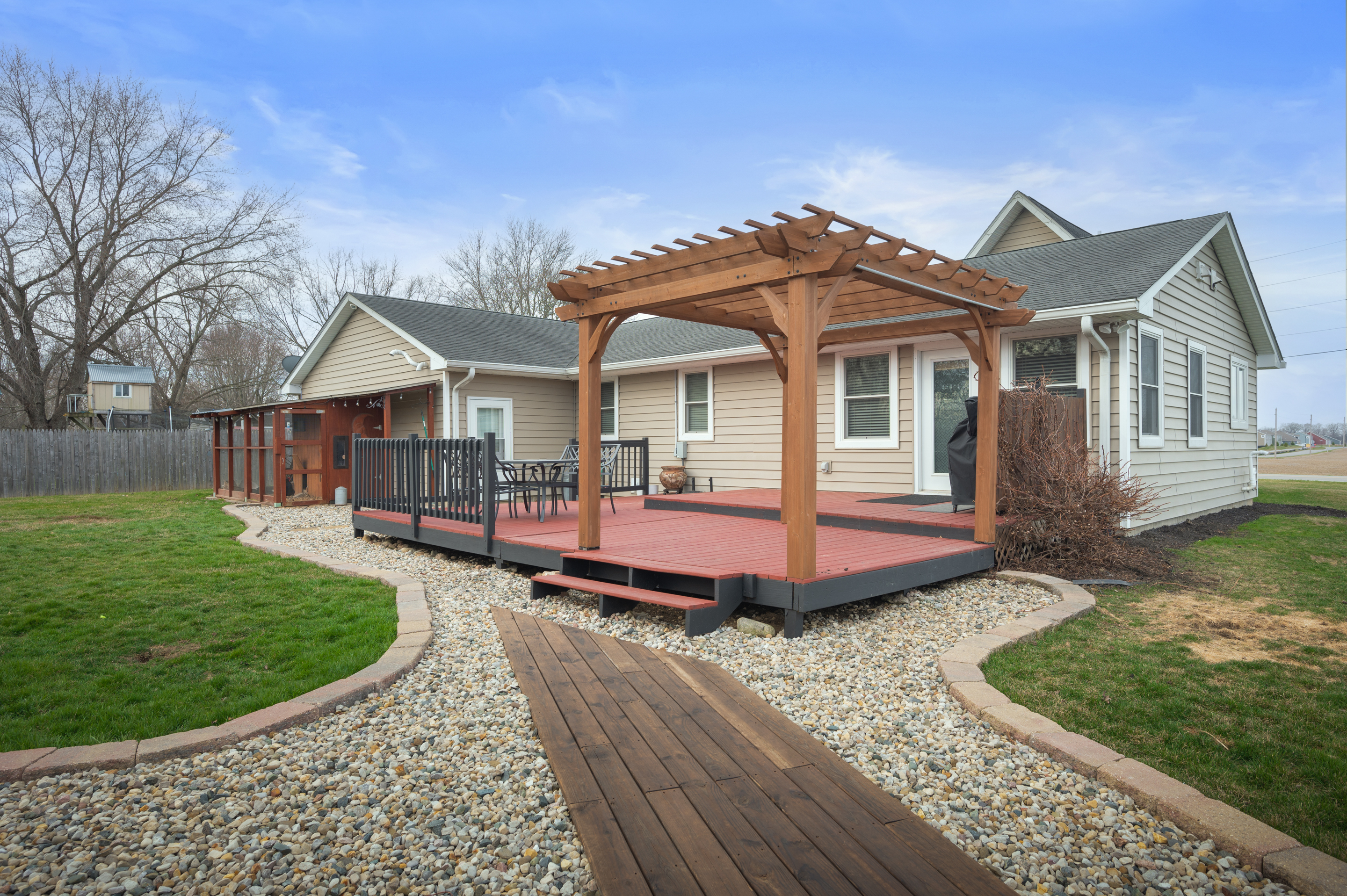 700 North Pendleton Avenue Pendleton, IN 46064 - Photo 24 of 28