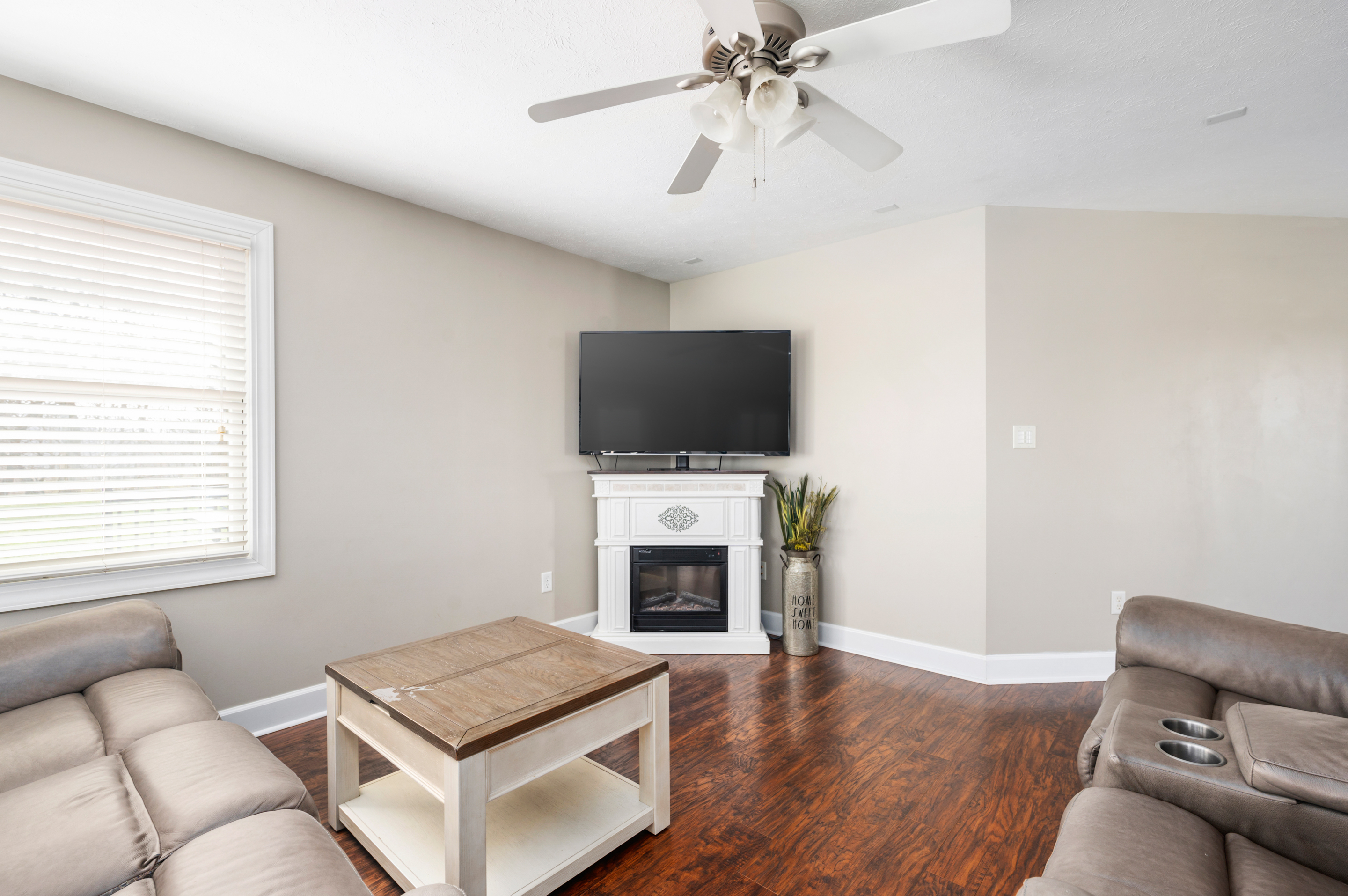 700 North Pendleton Avenue Pendleton, IN 46064 - Photo 7 of 28