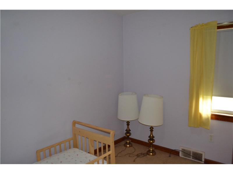 127 Ridgeview Drive Aliquippa, PA 15001 - Photo 6 of 12 Bedroom.
