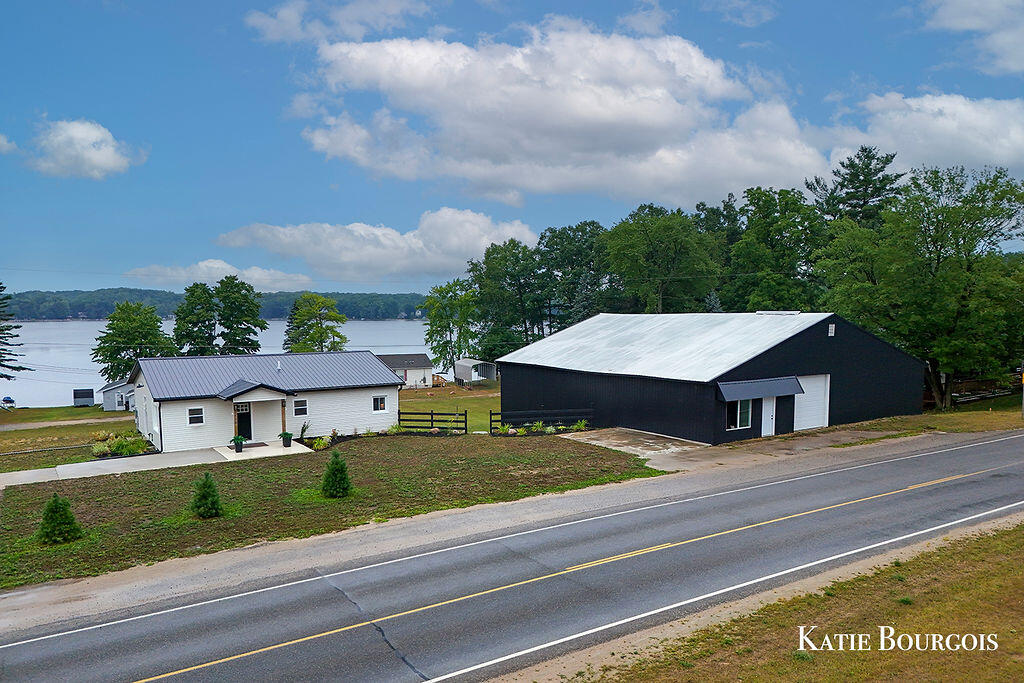 7510 Taft Road Mecosta, MI 49332 - Photo 42 of 42 DJI_20260805095230_0214_Dcopy