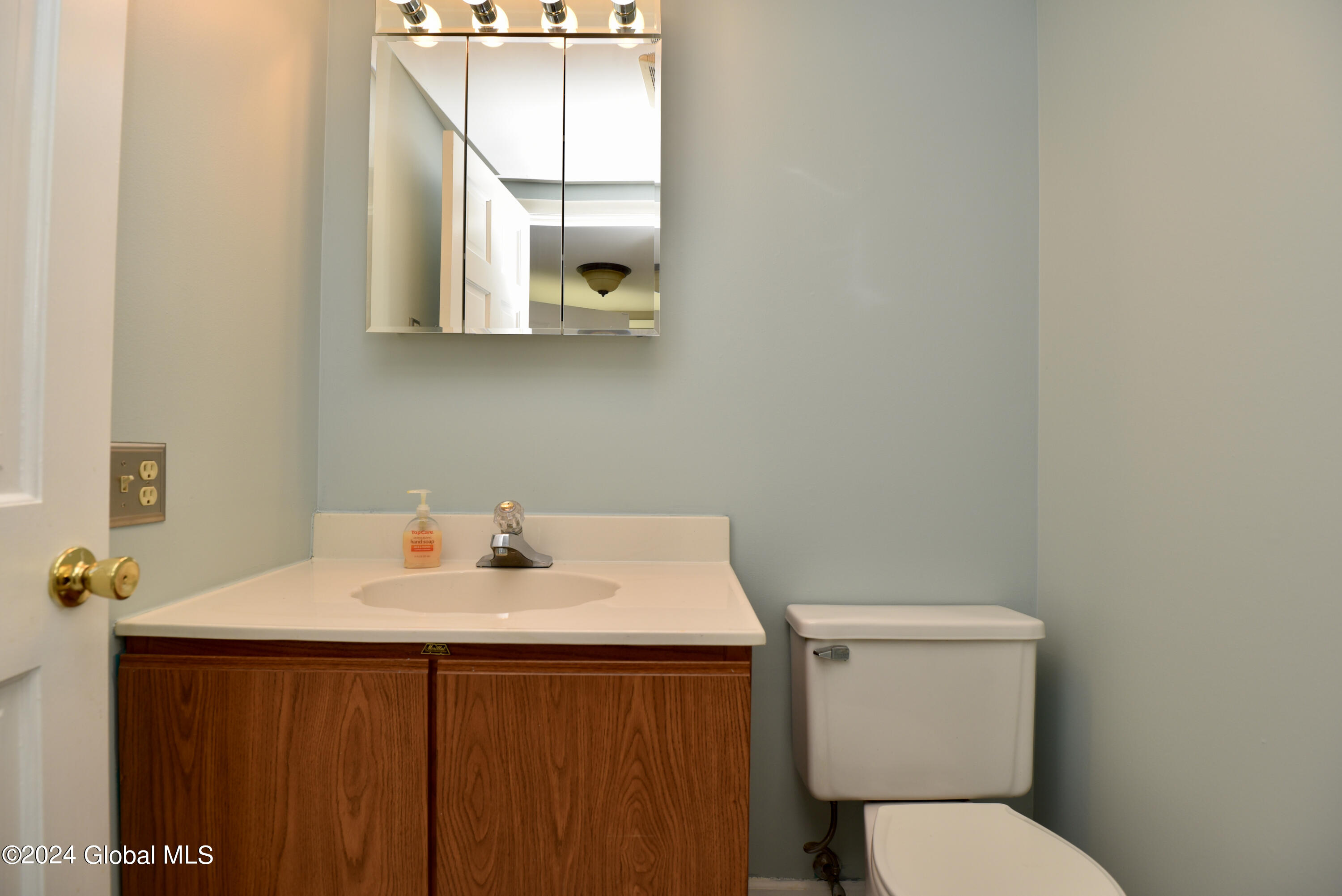 35 Thimbleberry Road Malta, NY 12020 - Photo 23 of 48 23