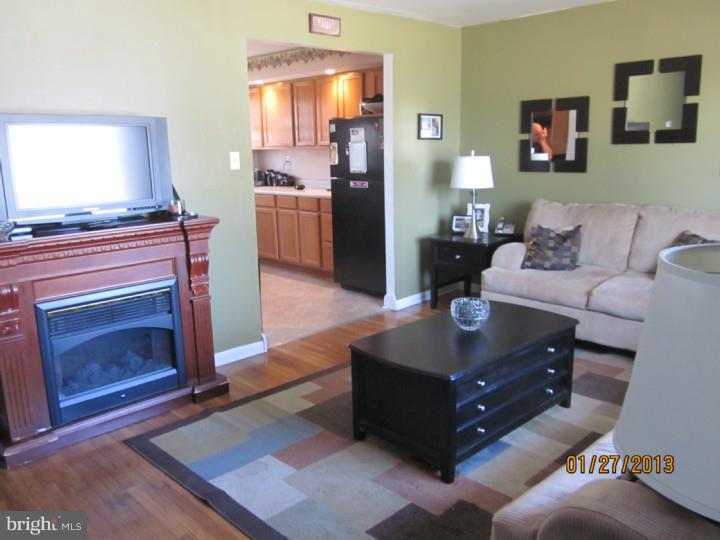558 Westminster Road Deptford, NJ 08090 - Photo 3 of 24 Gallery Image 3