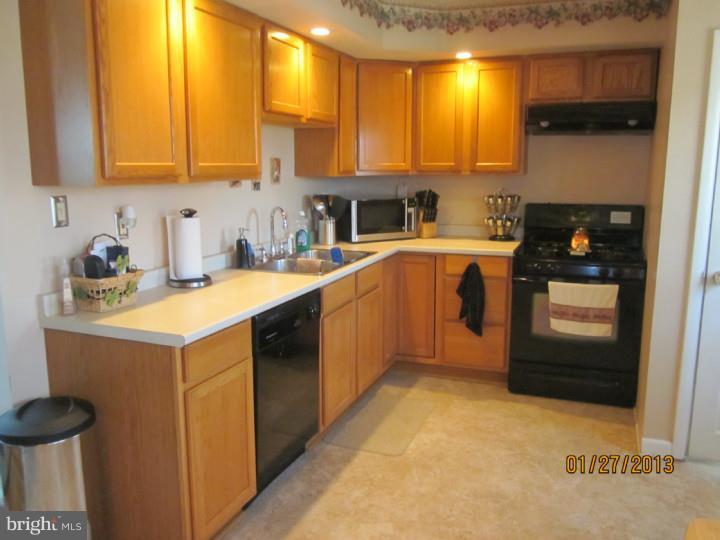 558 Westminster Road Deptford, NJ 08090 - Photo 4 of 24 Gallery Image 4