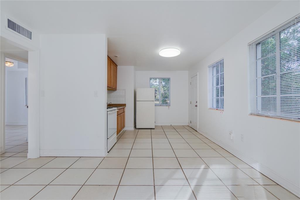 920 Northwest 20th Street Gainesville, FL 32603 - Photo 4 of 12