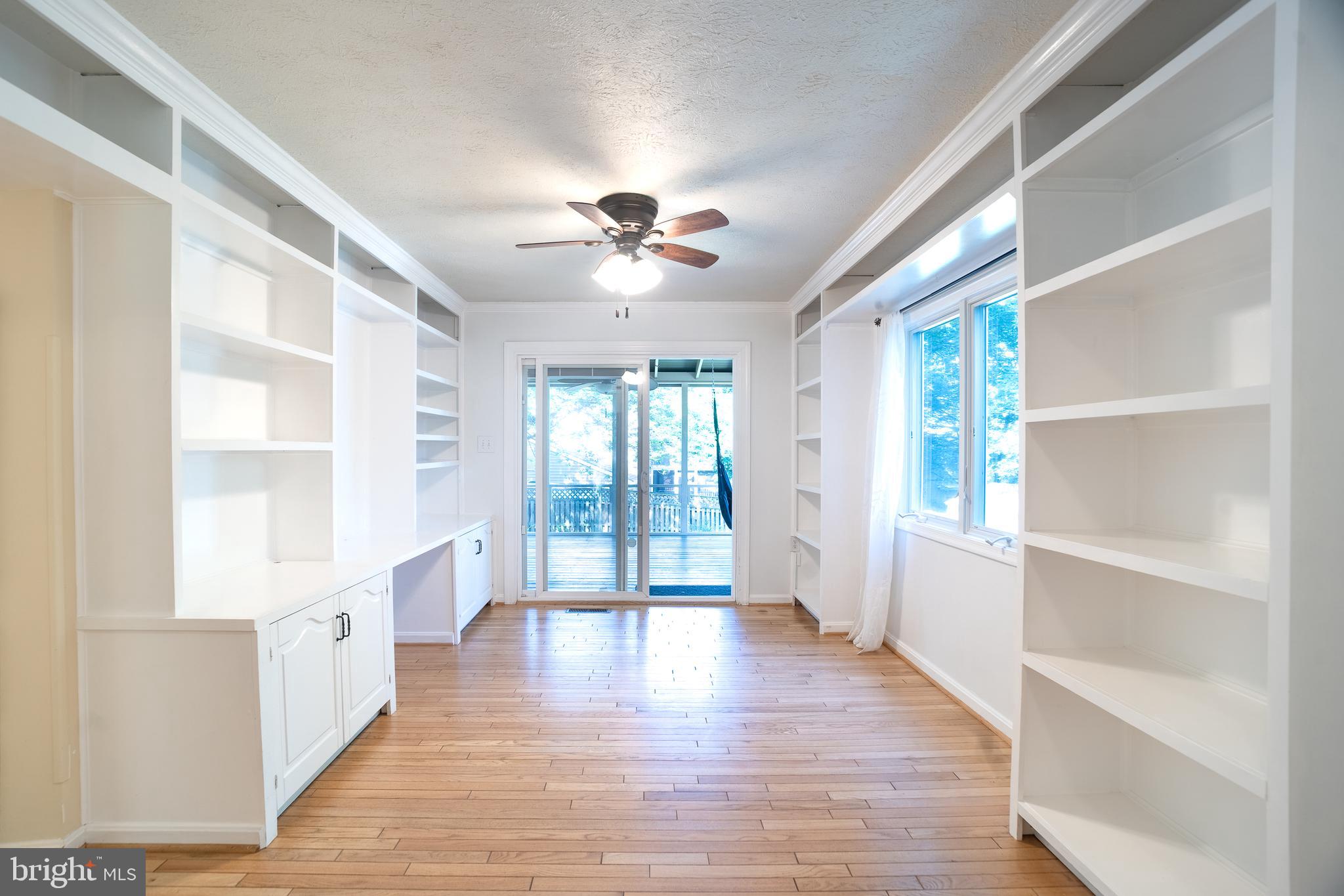 1233 Cooper Station Road Herndon, VA 20170 - Photo 8 of 27 Built-in Shelves