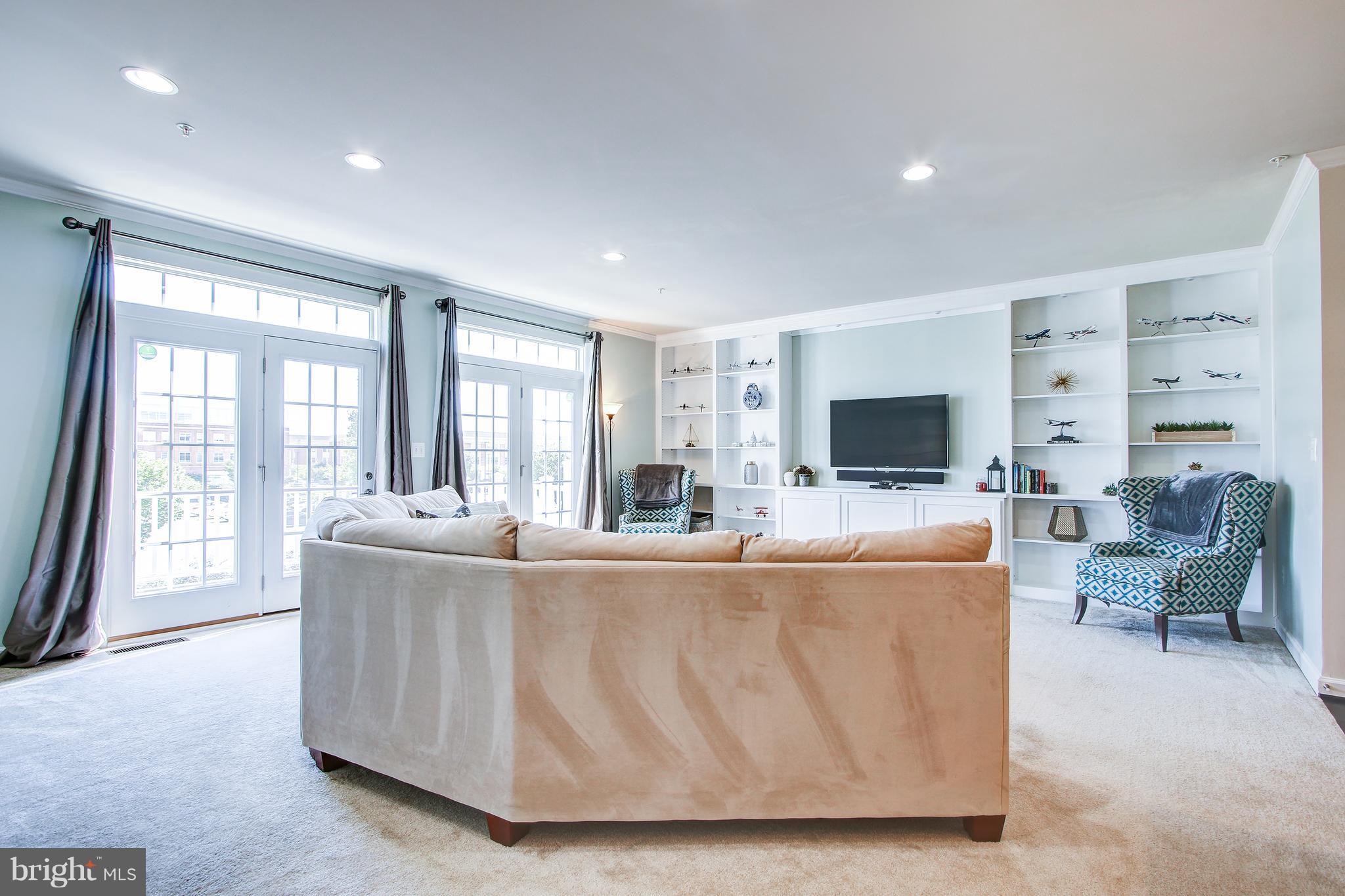 8119 Westside Boulevard Fulton, MD 20759 - Photo 13 of 30 Living Room