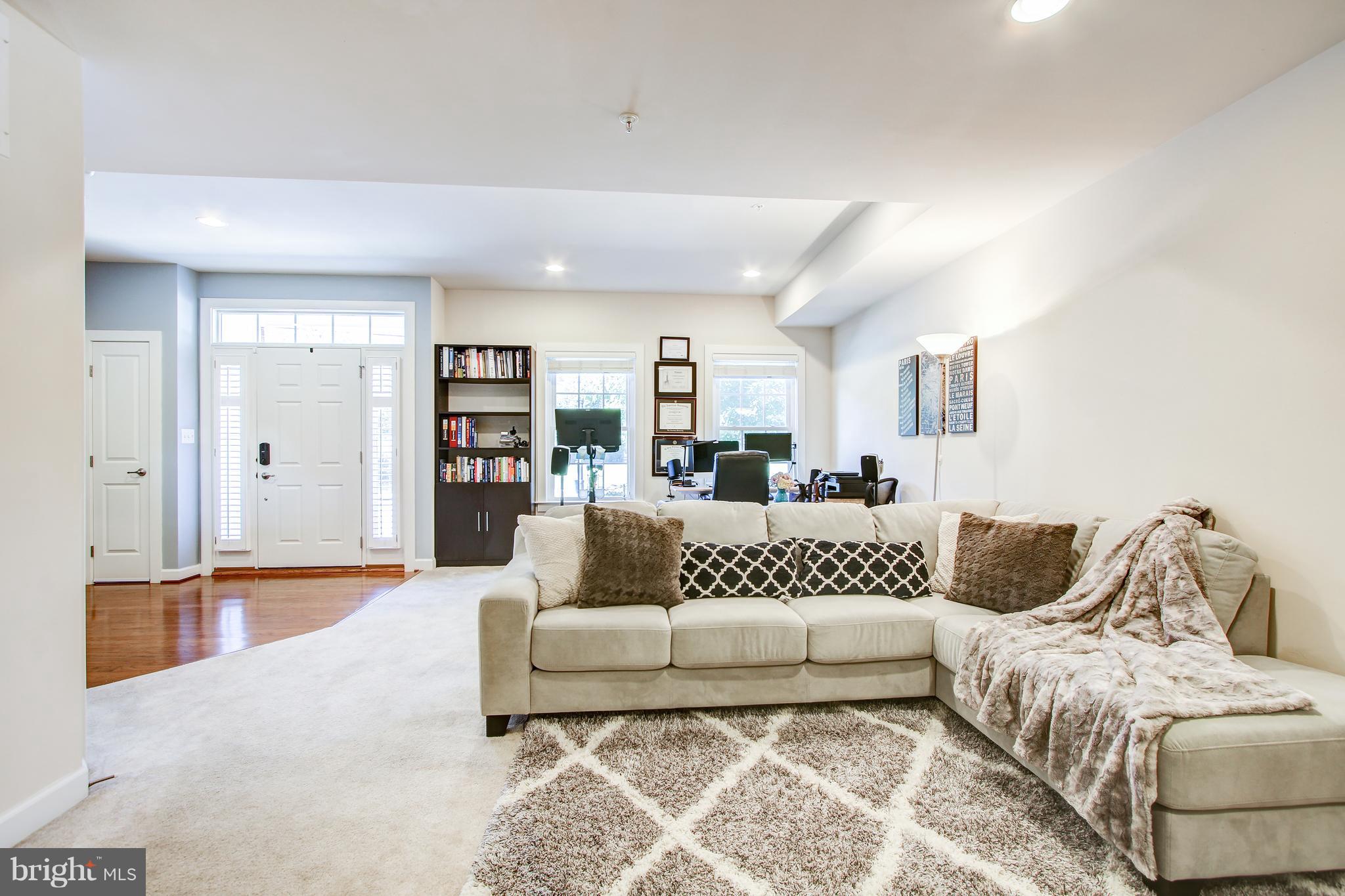 8119 Westside Boulevard Fulton, MD 20759 - Photo 7 of 30 Family Room