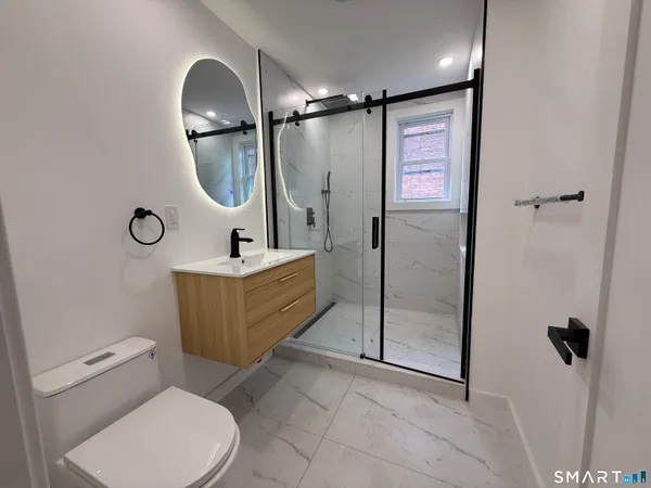 $2,200 | 21-23 Elliott Street, Hartford, CT 06114