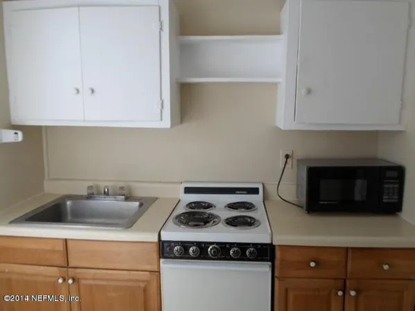 $700 | 1456 Belmonte Avenue, Unit 2B, Jacksonville, FL 32207