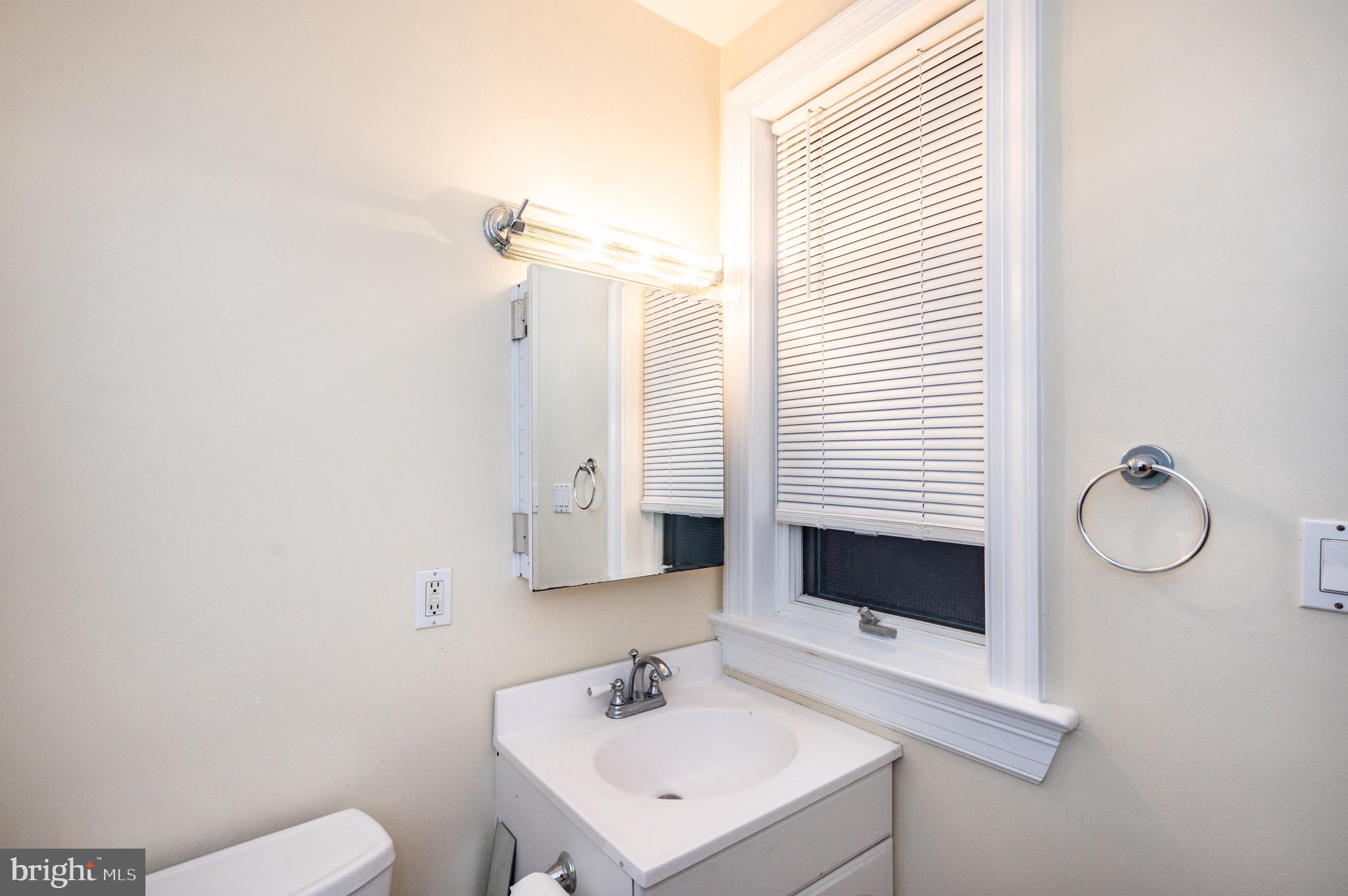 1713 Euclid Street Northwest, Unit 2 Washington, DC 20009 - Photo 11 of 21