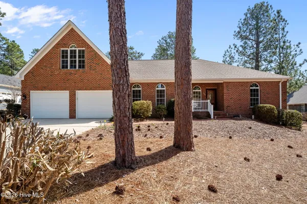 $625,000 | 135 Fawnwood Drive, Seven Lakes, NC 27376