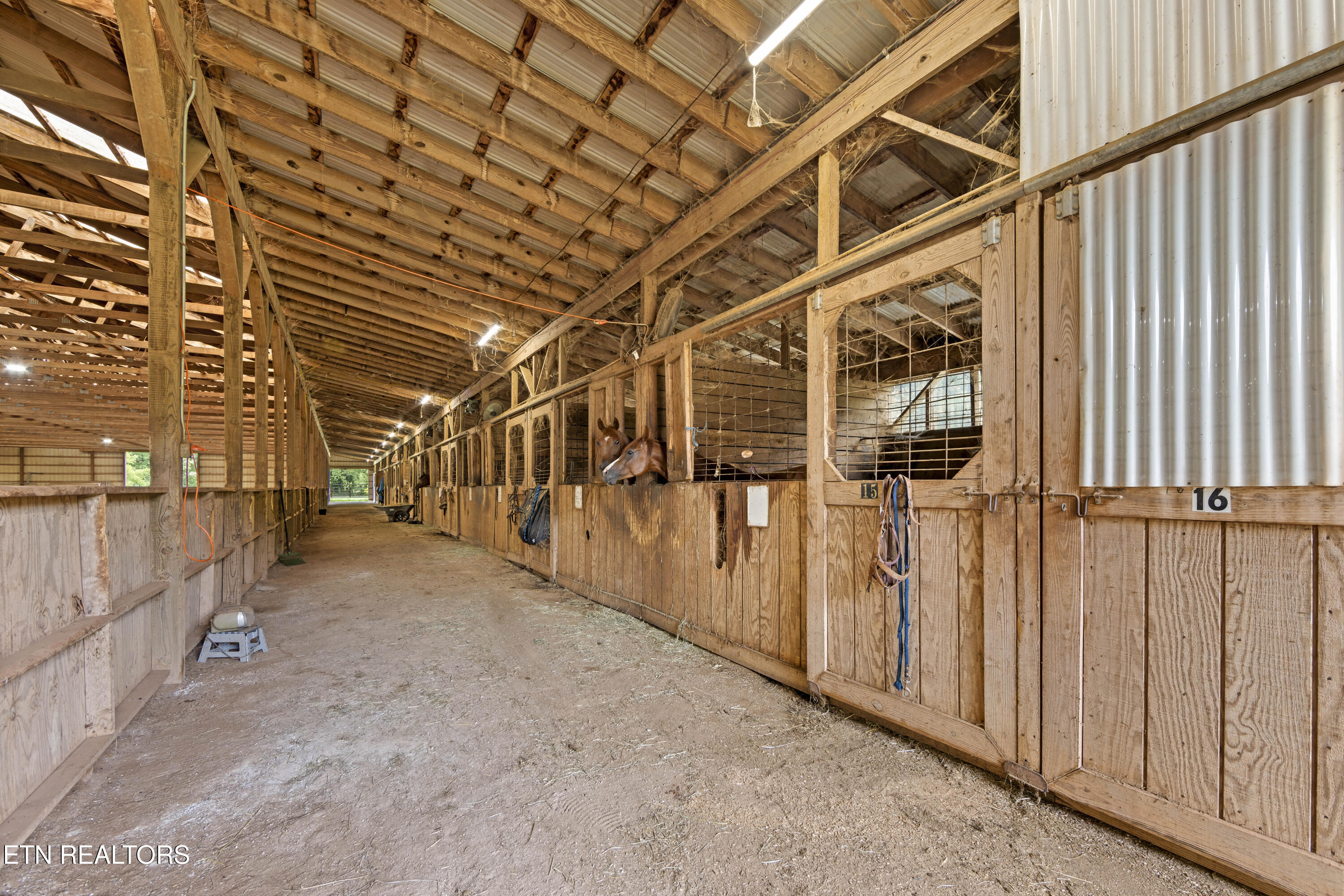 500 Miller Road Clinton, TN 37716 - Photo 26 of 41 aa1006A3727