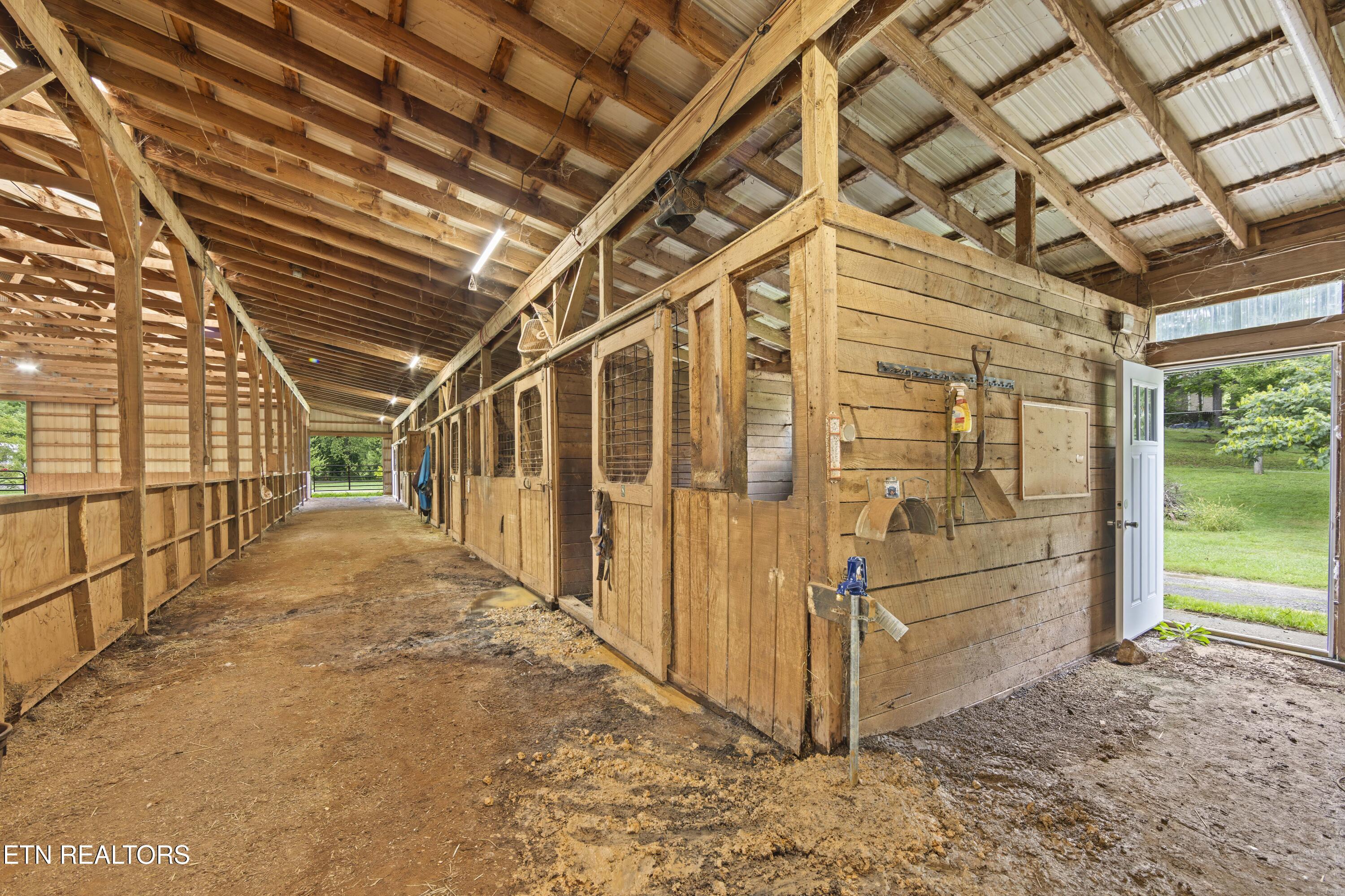 500 Miller Road Clinton, TN 37716 - Photo 27 of 41 aa1006A3733