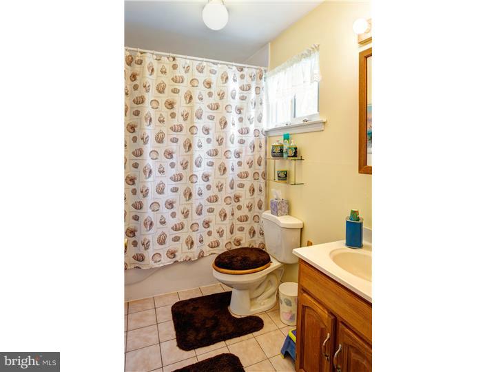 492 Tuckerton Road Medford, NJ 08055 - Photo 18 of 25 Bathroom