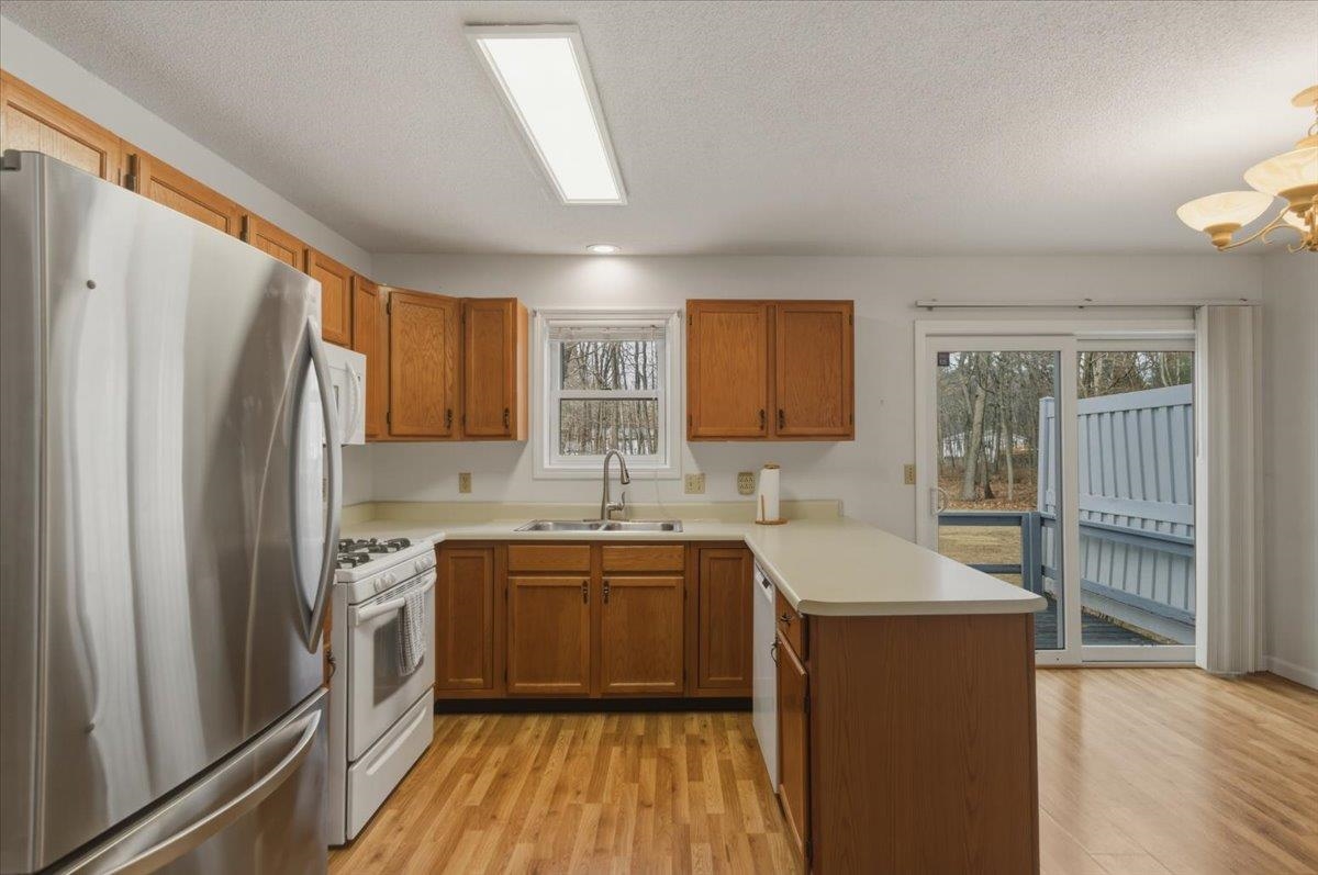 44 Commonwealth Drive, Unit 4 Colchester, VT 05446 - Photo 12 of 53